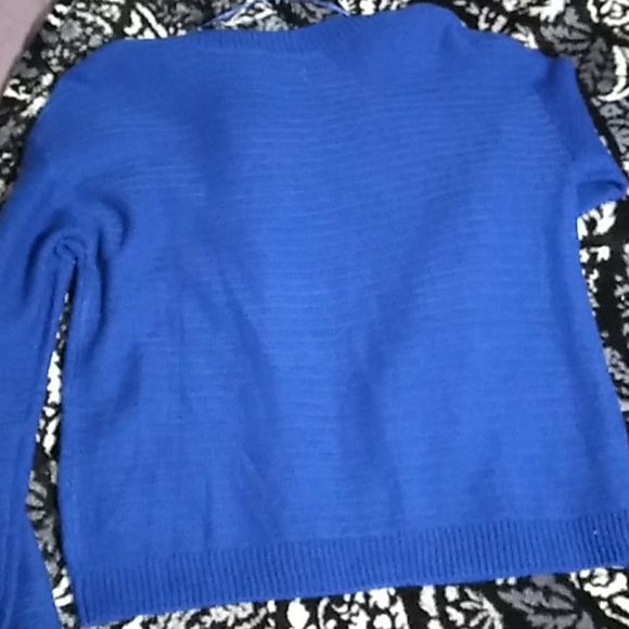 Bright blue sweater - Picture 5 of 5